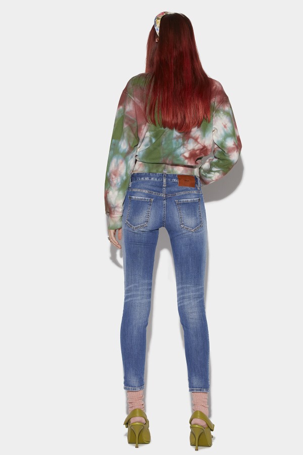 Medium Proper Wash Jennifer Jeans