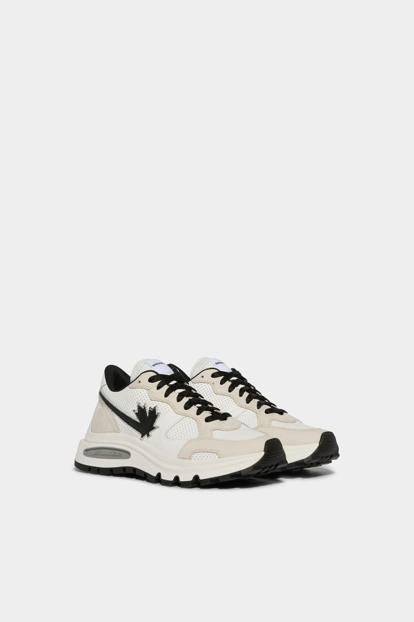 BLACK Run DS2 Sneakers
