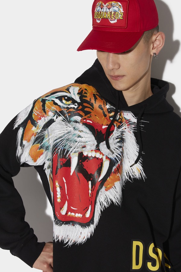 D2 Tiger Cool Hoodie BLACK