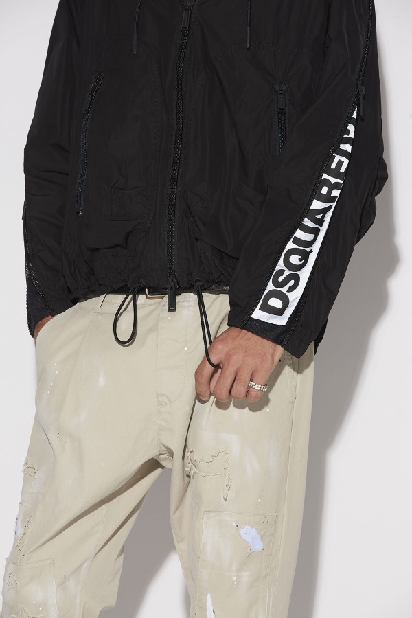 Hidden Logo Zip Bomber