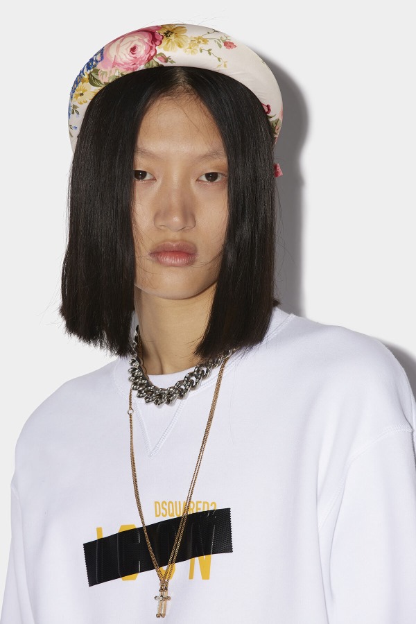 Be Icon Sweatshirt