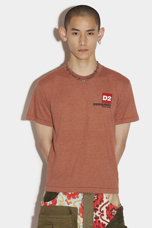 D2 Arnold T-Shirt